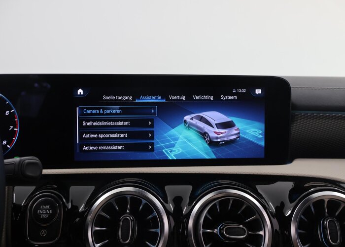 Mercedes-Benz CLA-Klasse Shooting Brake 180 Luxury Line