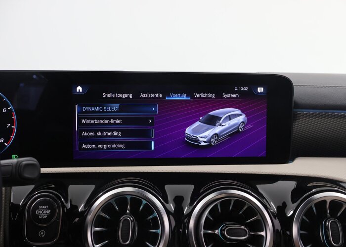 Mercedes-Benz CLA-Klasse Shooting Brake 180 Luxury Line