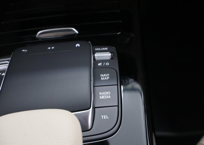 Mercedes-Benz CLA-Klasse Shooting Brake 180 Luxury Line