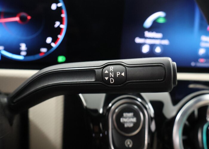 Mercedes-Benz CLA-Klasse Shooting Brake 180 Luxury Line