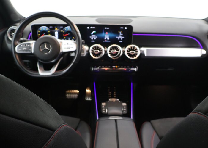 Mercedes-Benz GLB 200 Business Solution AMG