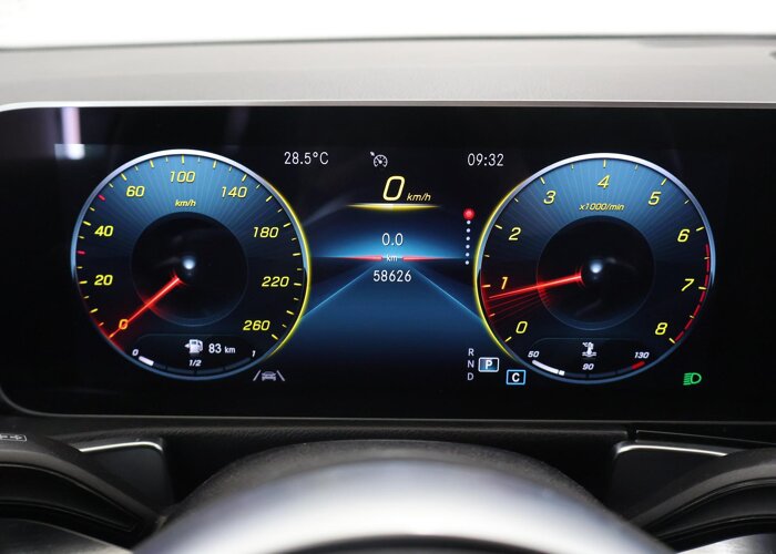 Mercedes-Benz GLB 200 Business Solution AMG