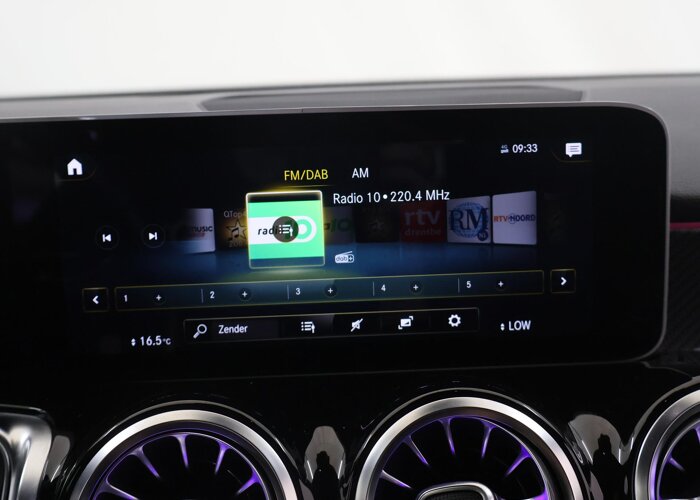 Mercedes-Benz GLB 200 Business Solution AMG