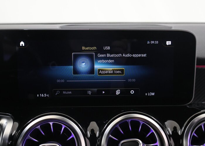 Mercedes-Benz GLB 200 Business Solution AMG