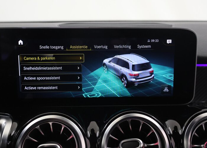 Mercedes-Benz GLB 200 Business Solution AMG