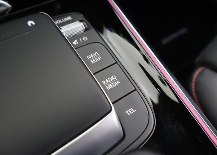 Mercedes-Benz GLB 200 Business Solution AMG