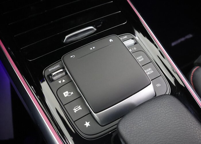 Mercedes-Benz GLB 200 Business Solution AMG