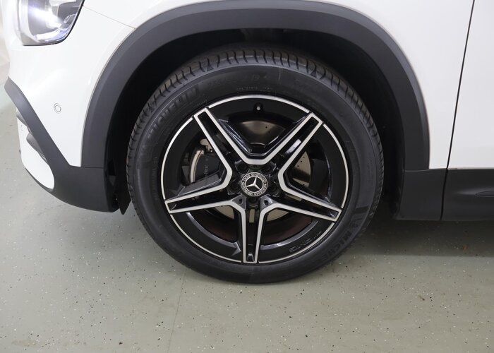 Mercedes-Benz GLB 200 Business Solution AMG