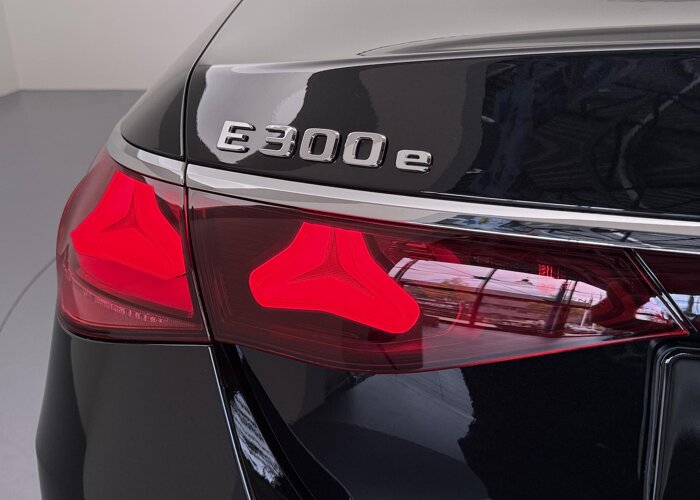 Mercedes-Benz E-Klasse 300e Sport Edition