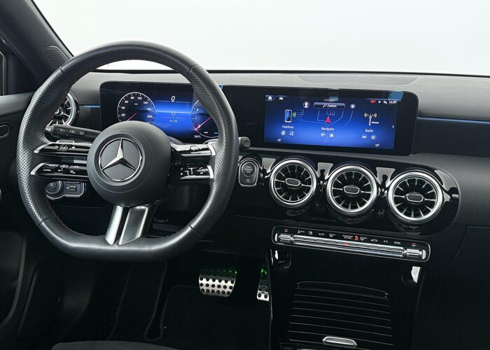 Mercedes-Benz A-Klasse 180 Star Edition AMG Line