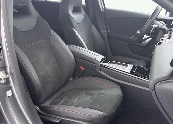 Mercedes-Benz A-Klasse 180 Star Edition AMG Line