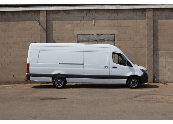 Mercedes-Benz Sprinter 319 CDI | L4 H2 | XXL | RWD | AUTOMAAT |
