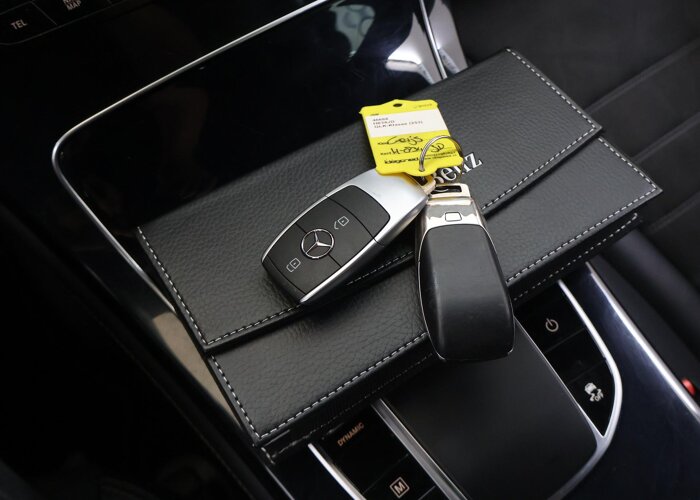 Mercedes-Benz GLC 300 4MATIC Premium