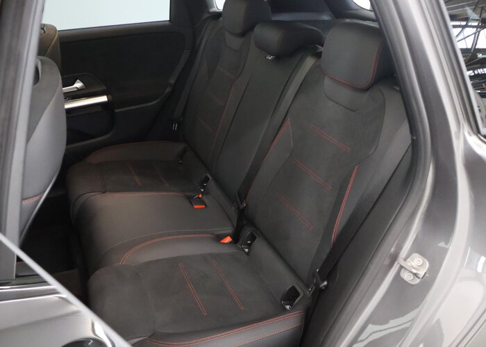 Mercedes-Benz B-Klasse 250e Business Solution AMG