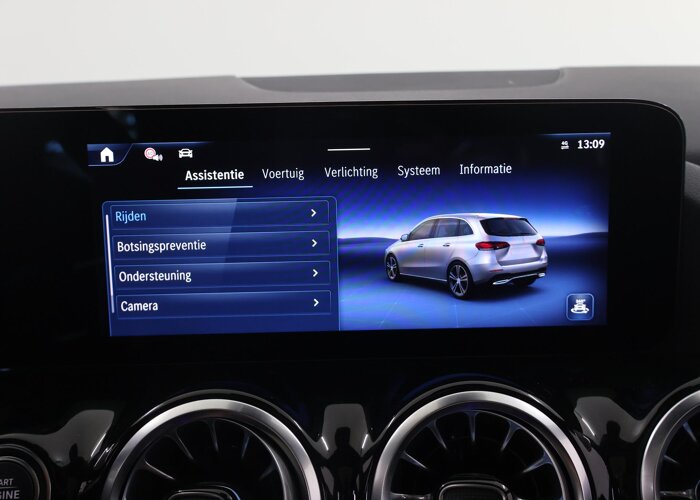 Mercedes-Benz B-Klasse 250e Business Solution AMG