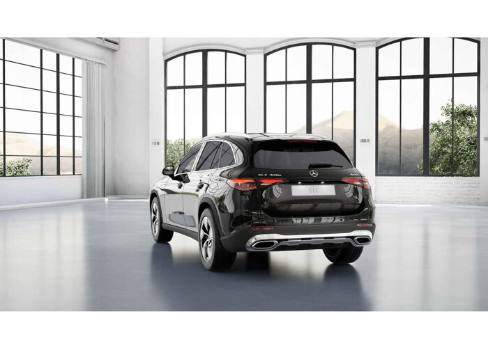 Mercedes-Benz GLC 300e 4MATIC Luxury Line