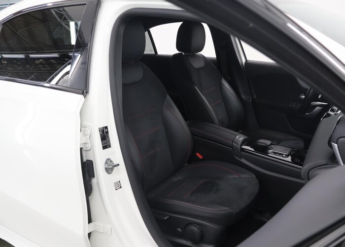 Mercedes-Benz A-Klasse 180 Business Solution AMG