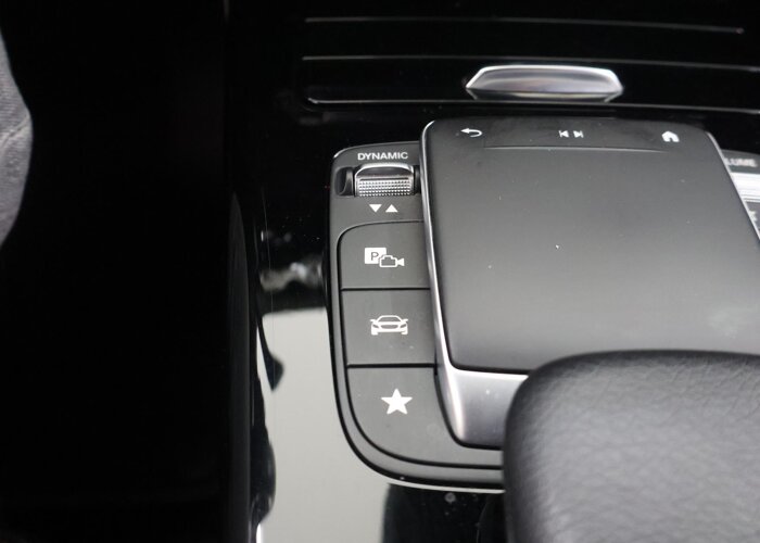 Mercedes-Benz A-Klasse 180 Business Solution AMG