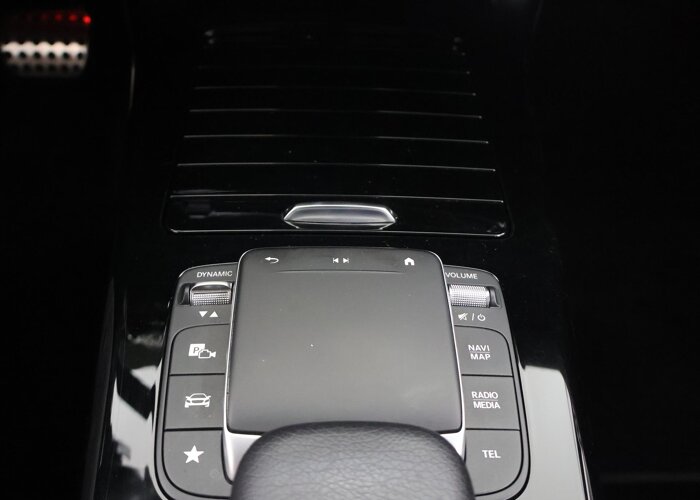 Mercedes-Benz A-Klasse 180 Business Solution AMG