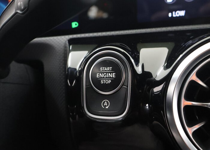 Mercedes-Benz A-Klasse 180 Business Solution AMG