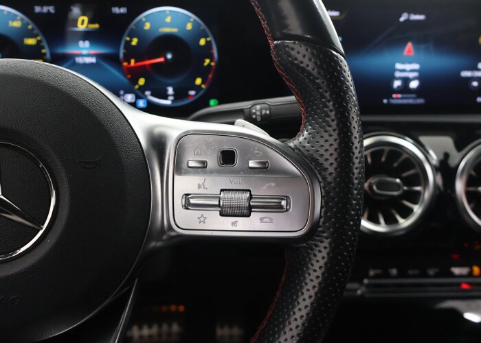 Mercedes-Benz A-Klasse 180 Business Solution AMG