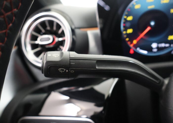 Mercedes-Benz A-Klasse 180 Business Solution AMG