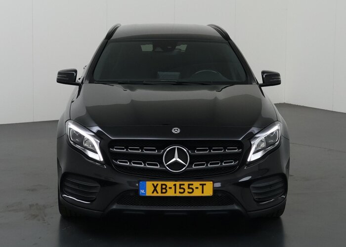 Mercedes-Benz GLA 180 Business Solution AMG