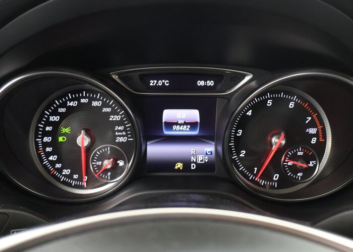 Mercedes-Benz GLA 180 Business Solution AMG