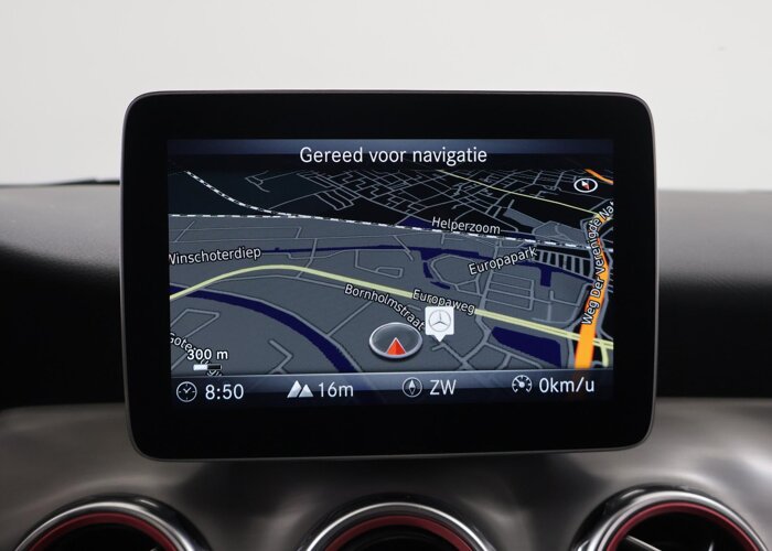 Mercedes-Benz GLA 180 Business Solution AMG