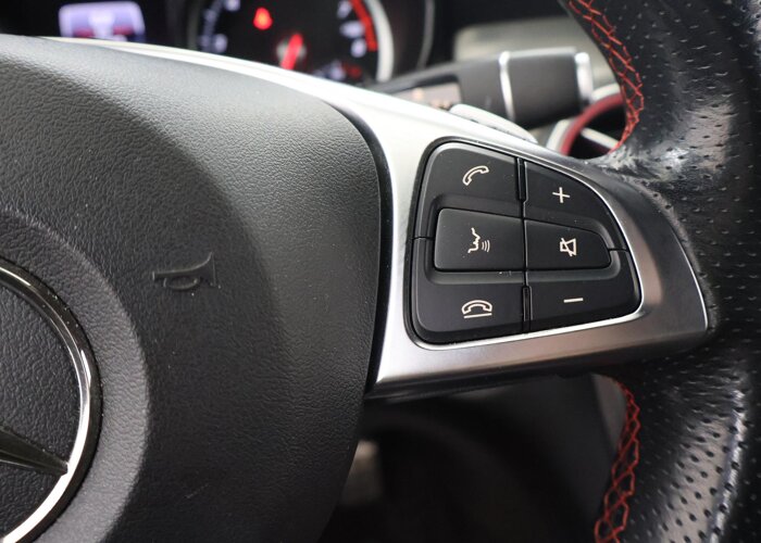 Mercedes-Benz GLA 180 Business Solution AMG