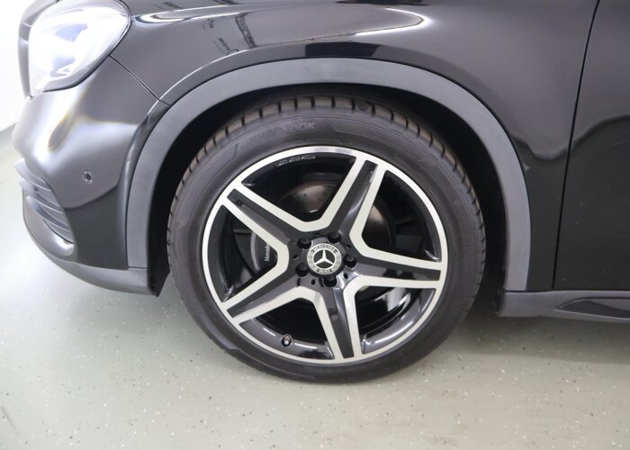 Mercedes-Benz GLA 180 Business Solution AMG