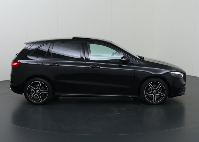Mercedes-Benz B-Klasse 250e Business Solution AMG