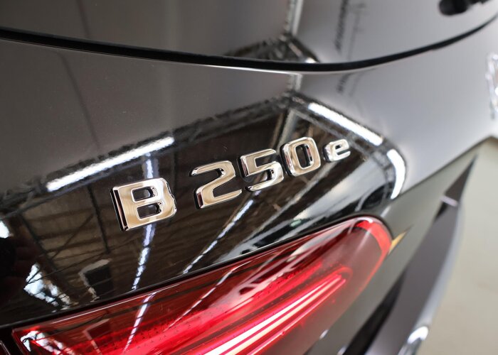 Mercedes-Benz B-Klasse 250e Business Solution AMG