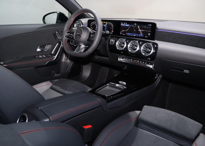Mercedes-Benz A-Klasse 250e Business Solution AMG