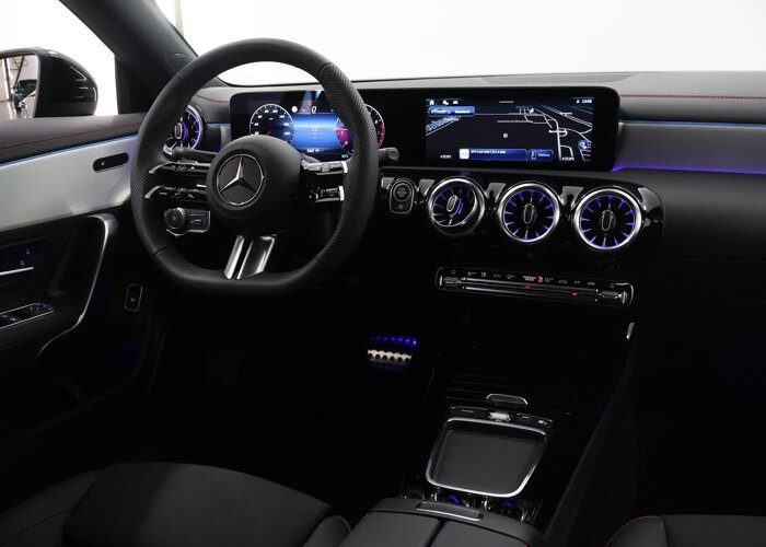 Mercedes-Benz CLA-Klasse 180 Star Edition AMG NIGHT