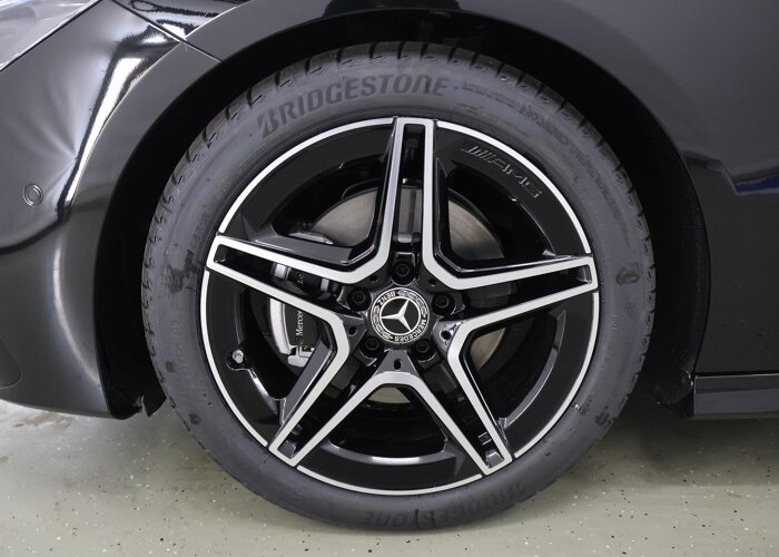 Mercedes-Benz CLA-Klasse 180 Star Edition AMG NIGHT