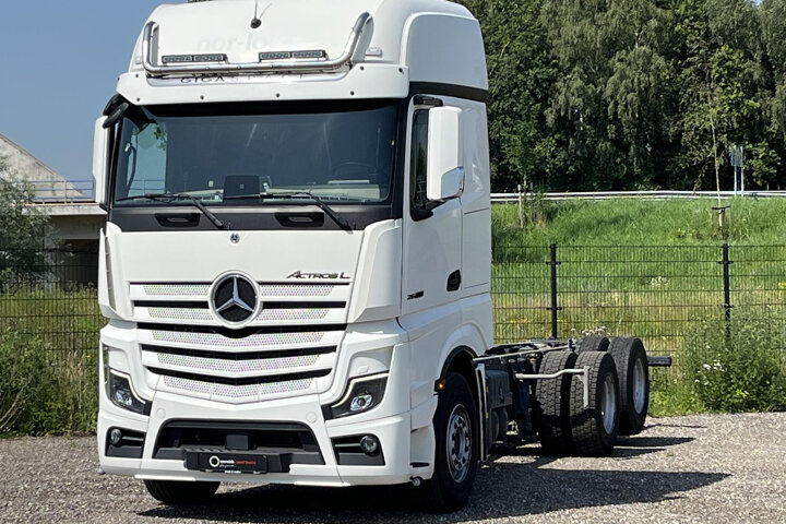 Mercedes-Benz 