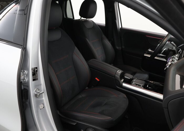 Mercedes-Benz GLA 180 Business Solution AMG