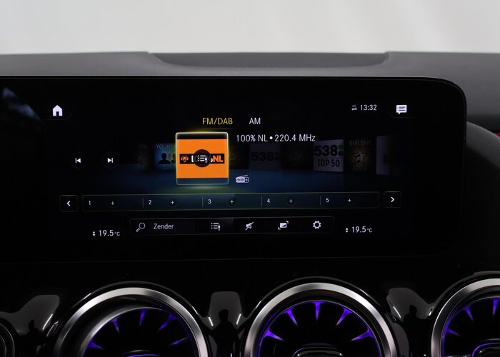Mercedes-Benz GLA 180 Business Solution AMG