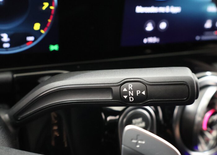Mercedes-Benz GLA 180 Business Solution AMG