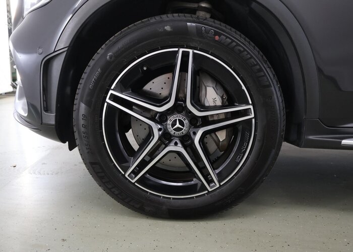 Mercedes-Benz GLC 300e 4MATIC Business Solution AMG