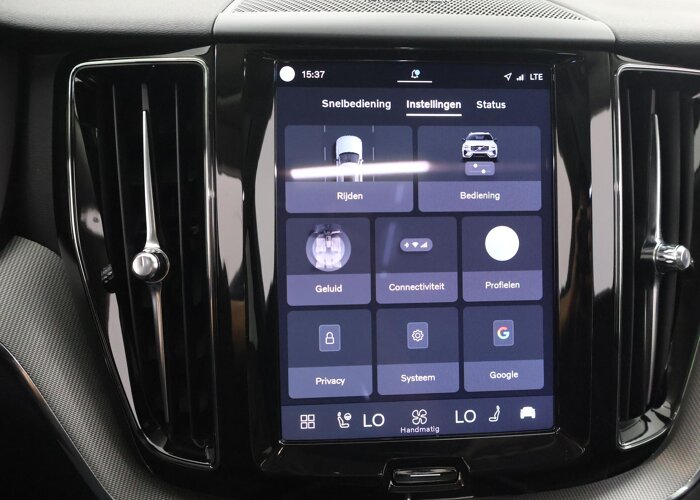 Volvo XC60 2.0 T8 Plug-in hybrid AWD Plus Dark