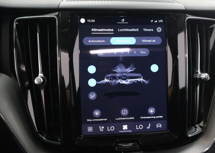 Volvo XC60 2.0 T8 Plug-in hybrid AWD Plus Dark