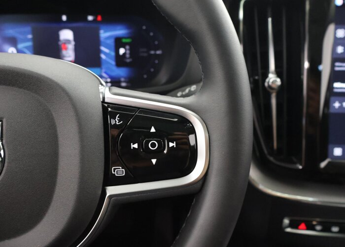 Volvo XC60 2.0 T8 Plug-in hybrid AWD Plus Dark