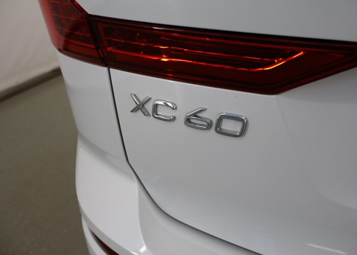 Volvo XC60 2.0 T8 Plug-in hybrid AWD Plus Dark