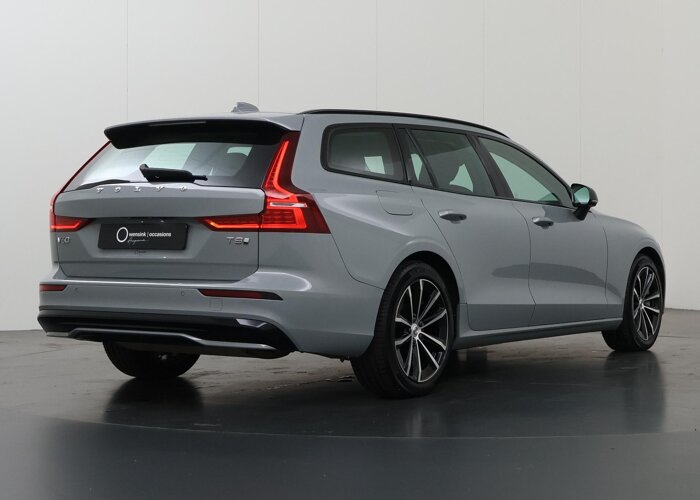 Volvo V60 2.0 T8 Plug-in hybrid AWD Plus Dark
