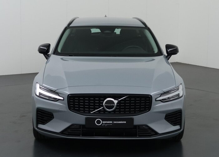 Volvo V60 2.0 T8 Plug-in hybrid AWD Plus Dark