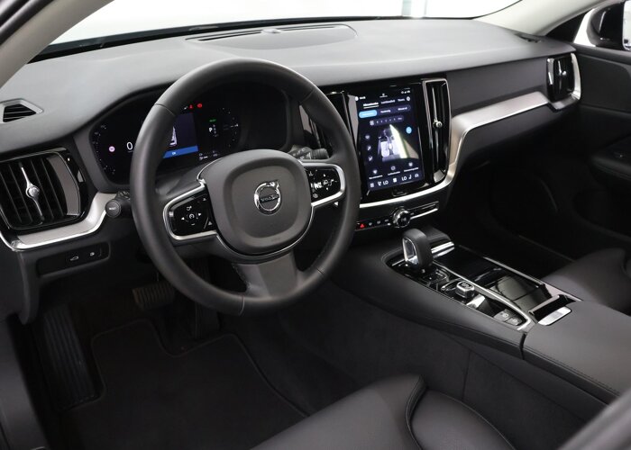 Volvo V60 2.0 T8 Plug-in hybrid AWD Plus Dark