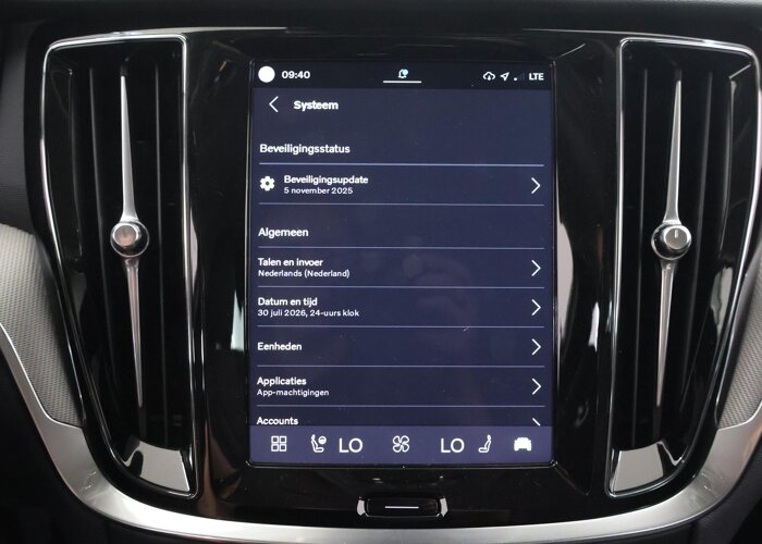Volvo V60 2.0 T8 Plug-in hybrid AWD Plus Dark