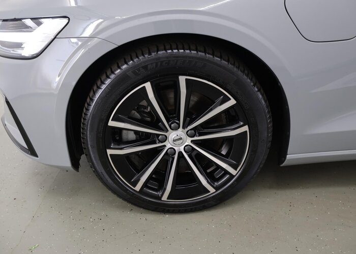 Volvo V60 2.0 T8 Plug-in hybrid AWD Plus Dark